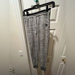 Women’s Pink Victoria Secret sweat pants size XS